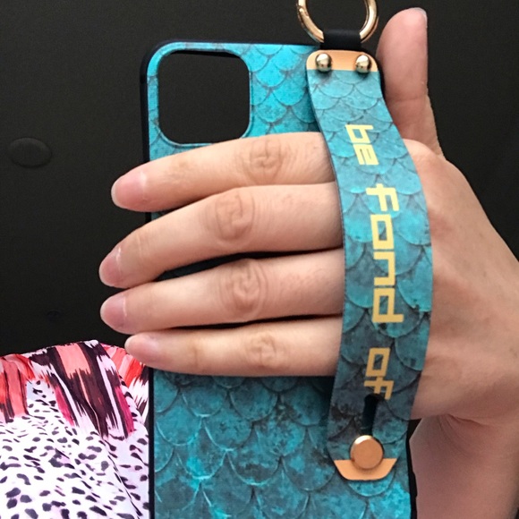 LAST ONE- For iPhone 11 PRO phone case kickstand strap keychain ring - Picture 10 of 14